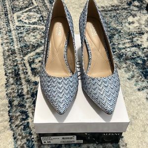 Alfani JeulesF Heels in Powder Blue